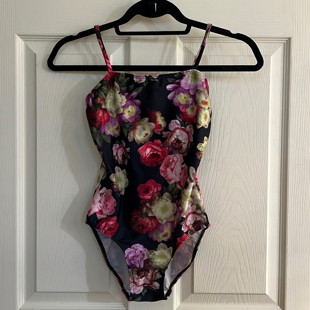 Eleve camisole leotard with mesh detail size S